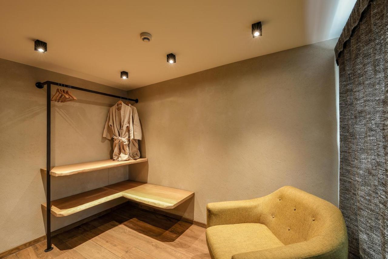 Couleur Basilic Aparthotel Rochefort Exterior photo