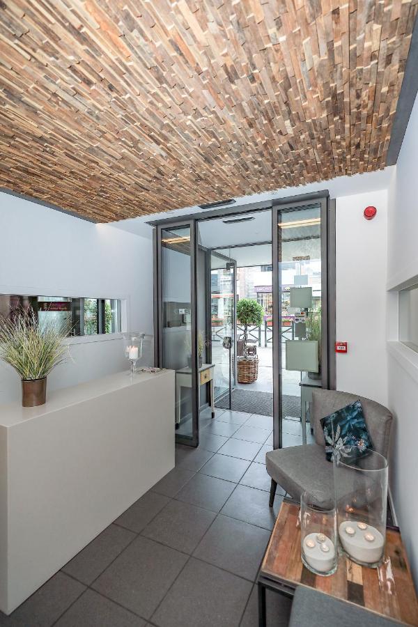 Couleur Basilic Aparthotel Rochefort Exterior photo