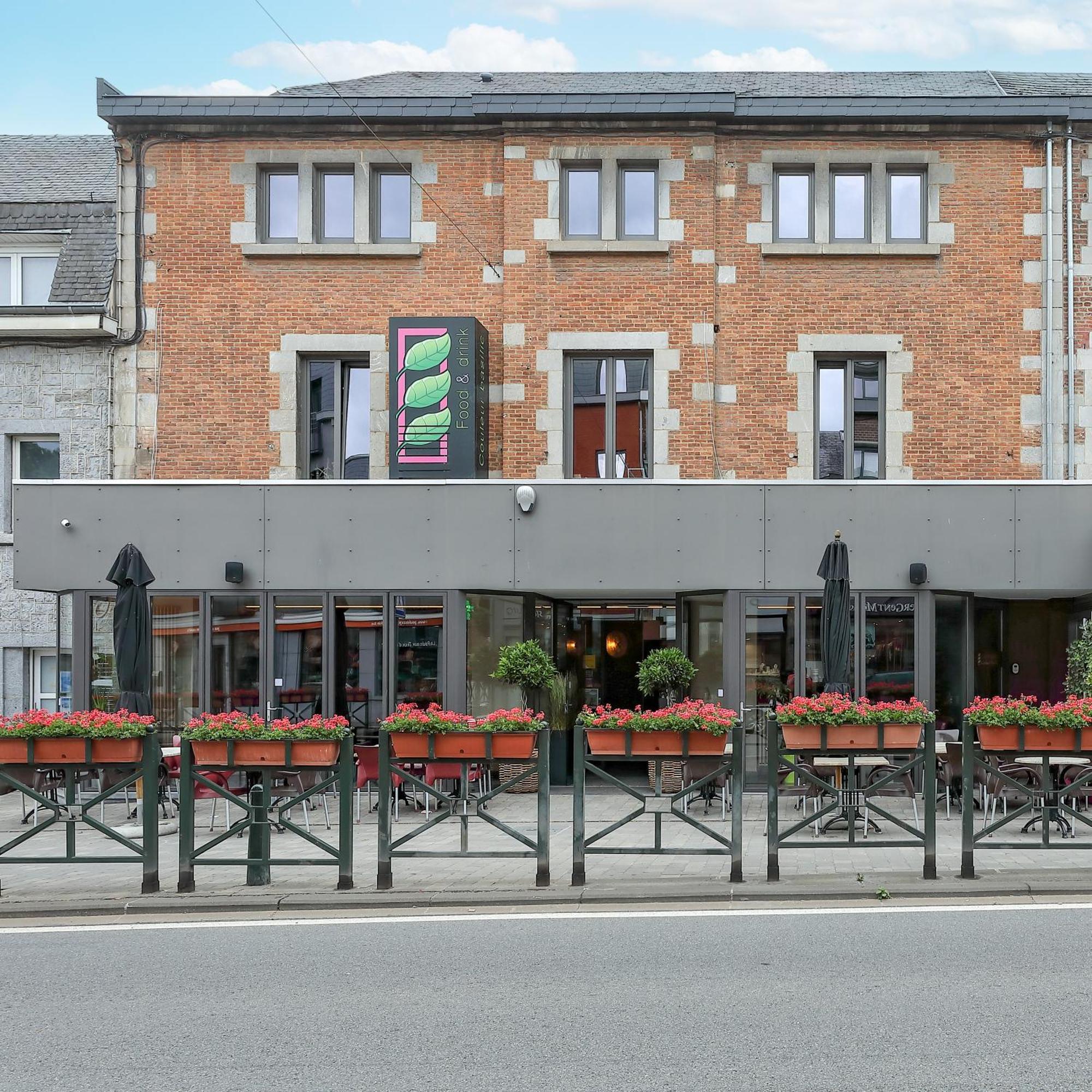 Couleur Basilic Aparthotel Rochefort Exterior photo